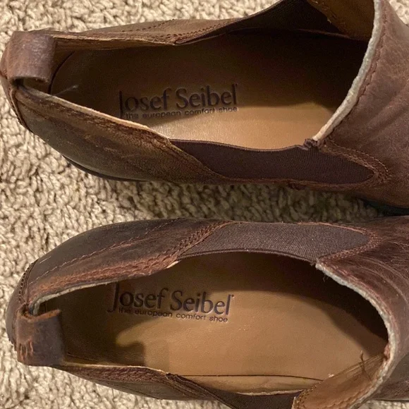 Ladies Josef Seibel Booties - Picture 5 of 14